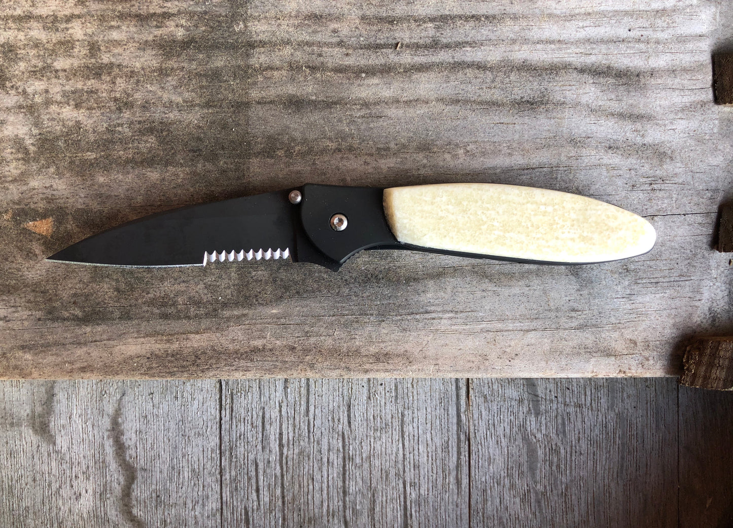 Kershaw Fossil Walrus Ivory DLC Pocket Knife